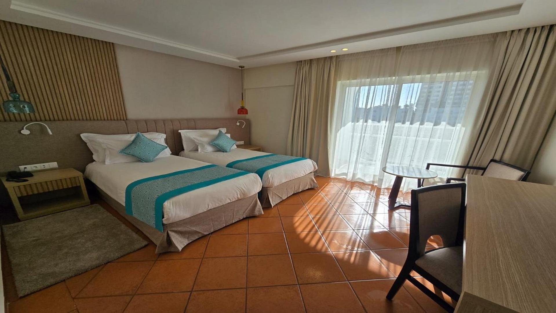 Tui Suneo Kenzi Europa Agadir Kültér fotó A room at the hotel